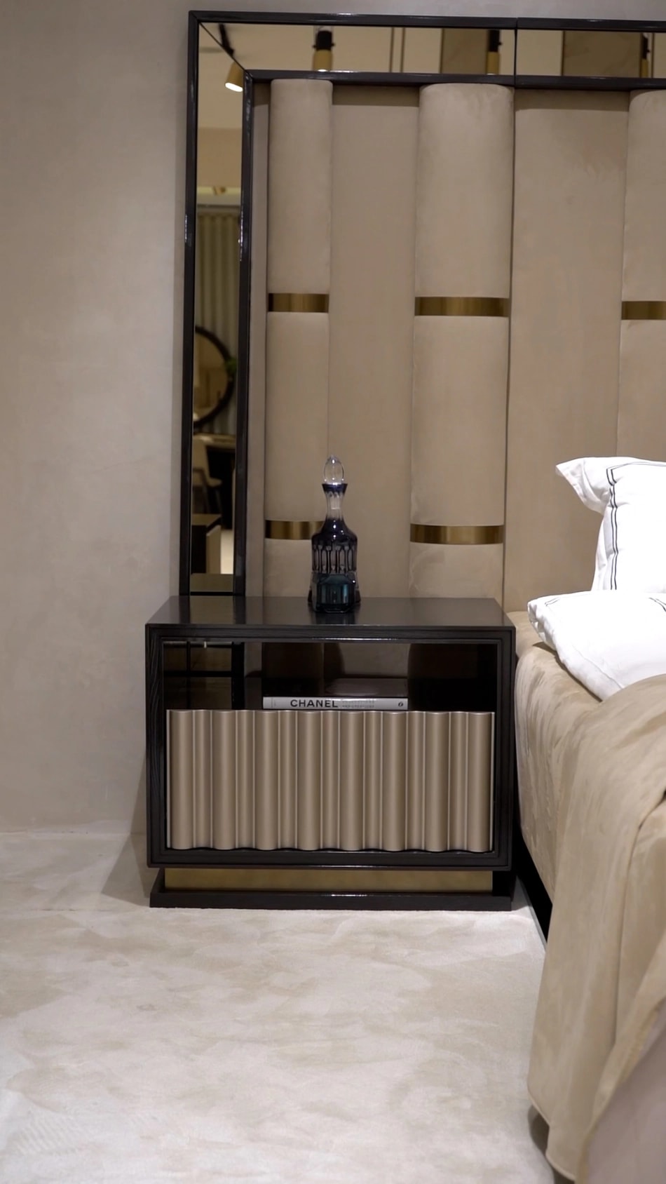 Noptiera STIL MZZ