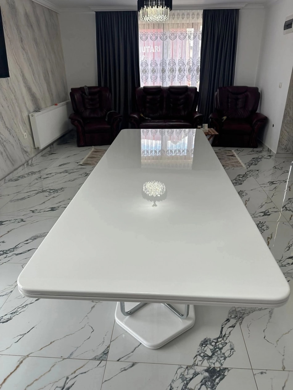 Masa Dining PRADA SG